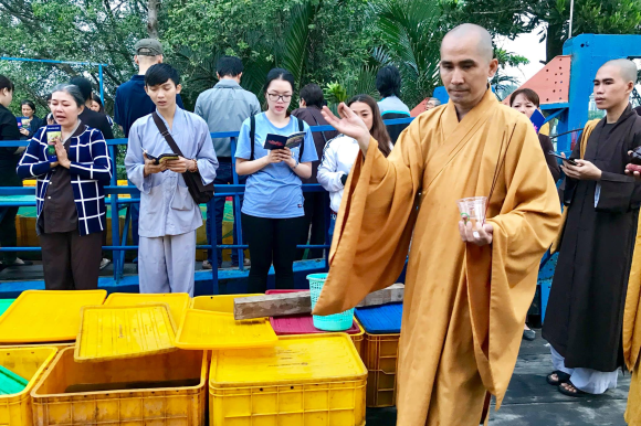 Đoàn Từ Thiện Chùa Hưng Phước Phóng Sanh Cá_Lần 2-2018_23-12-18